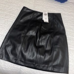 NWT Vegan Leather skirt black